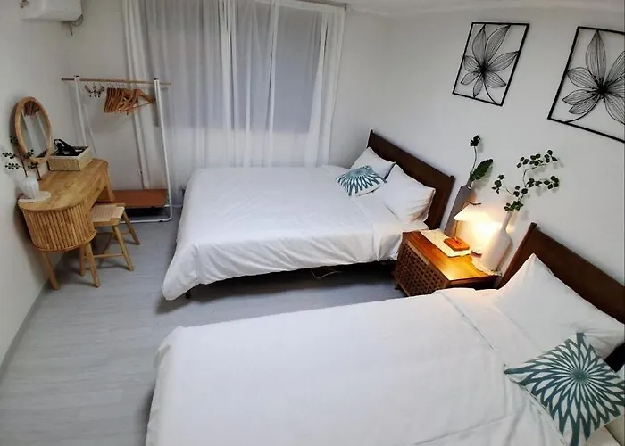 Moa Hongdae 홍대역 도보 8분,3룸,4베드,무료주차 * Seul