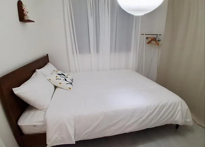 Appartamento Moa Hongdae 홍대역 도보 8분,3룸,4베드,무료주차