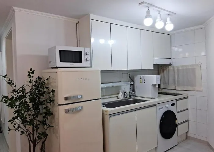 Appartamento Moa Hongdae 홍대역 도보 8분,3룸,4베드,무료주차 *