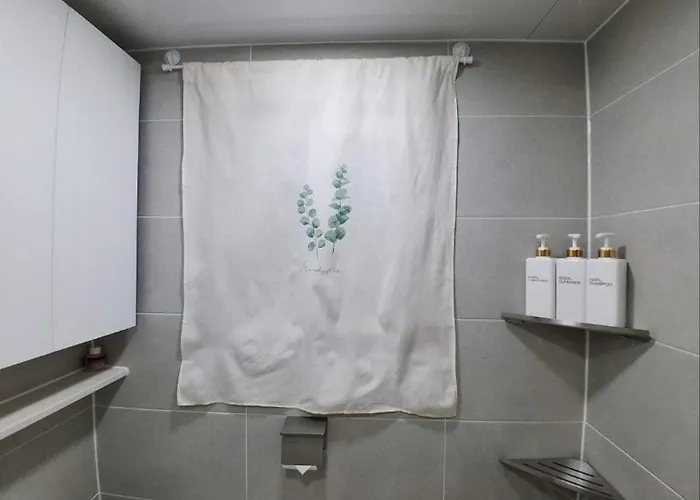 Appartamento Moa Hongdae 홍대역 도보 8분,3룸,4베드,무료주차 *